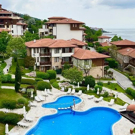 아파트 Garden Of Eden Nk Modern C Apartments, *