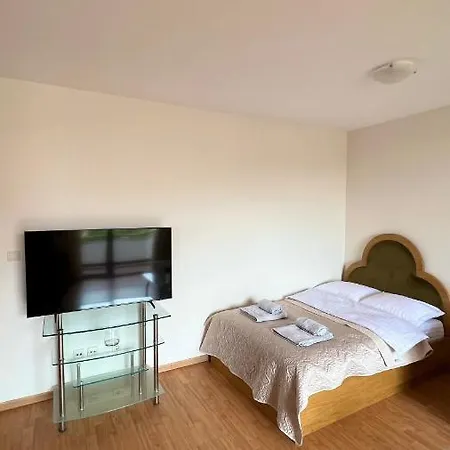 아파트 Garden Of Eden Nk Modern C Apartments, *